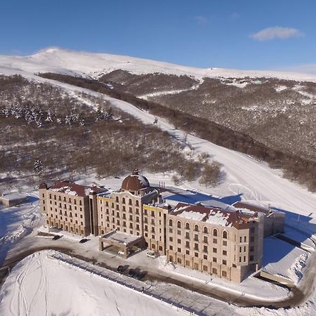 Golden Palace Hotel Resort & Spa Gl Tsaghkadzor Exterior photo