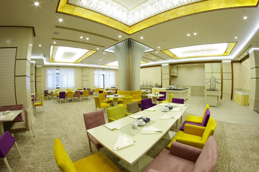 Golden Palace Hotel Resort & Spa Gl Tsaghkadzor Exterior photo