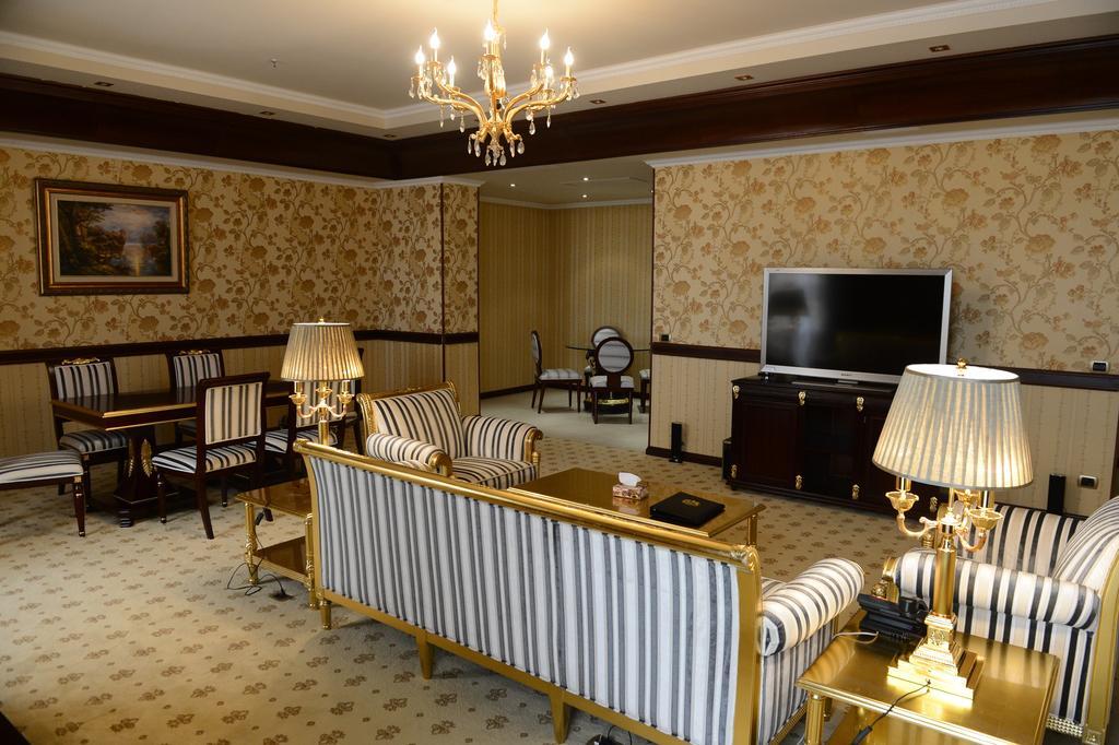 Golden Palace Hotel Resort & Spa Gl Tsaghkadzor Exterior photo